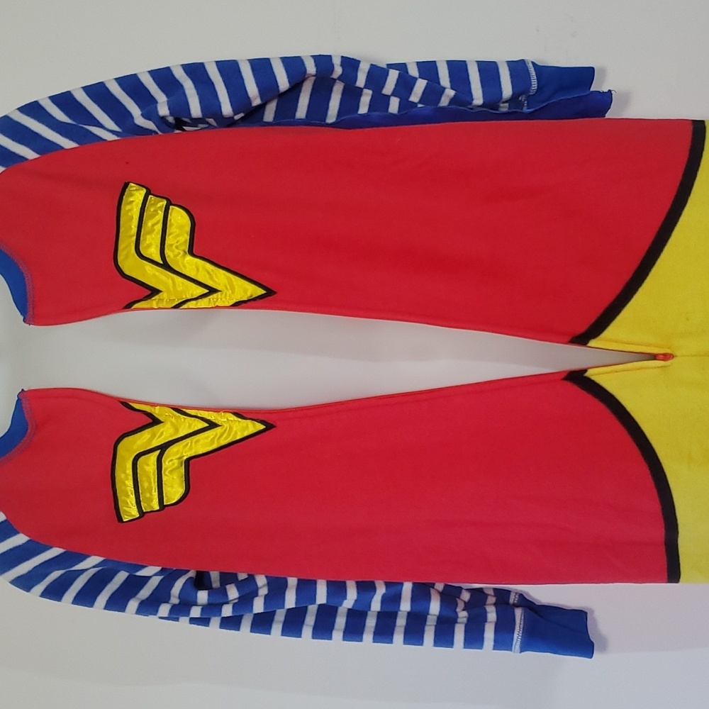 Wonder Woman Sze XS/S PJs Onesie Pajamas Hero Fleece Long Costume WW84 DC Comics - Picture 7 of 12